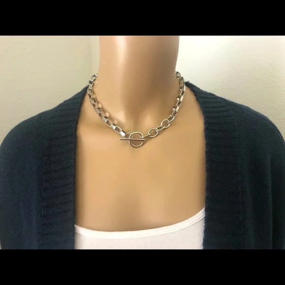 Silver Chunky Link Minimalist Chain Necklace - Picture 4 of 7